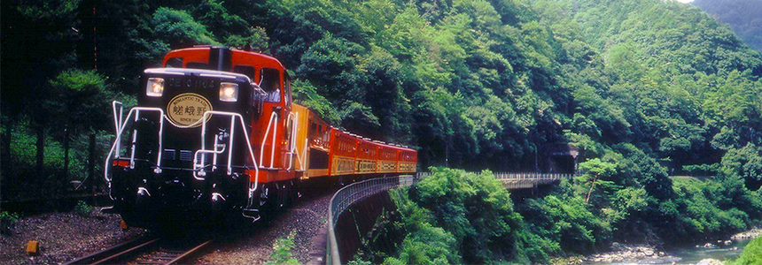 嵯峨野嵐山トロッコ列車